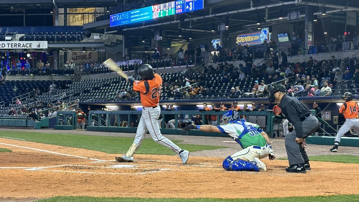 #Orioles 2022 1st round pick out of @CalBaseball, Dylan Beavers, crushes a double off the base of the wall, 362 feet to left center. @BowieBaysox #Birdland #MiLB