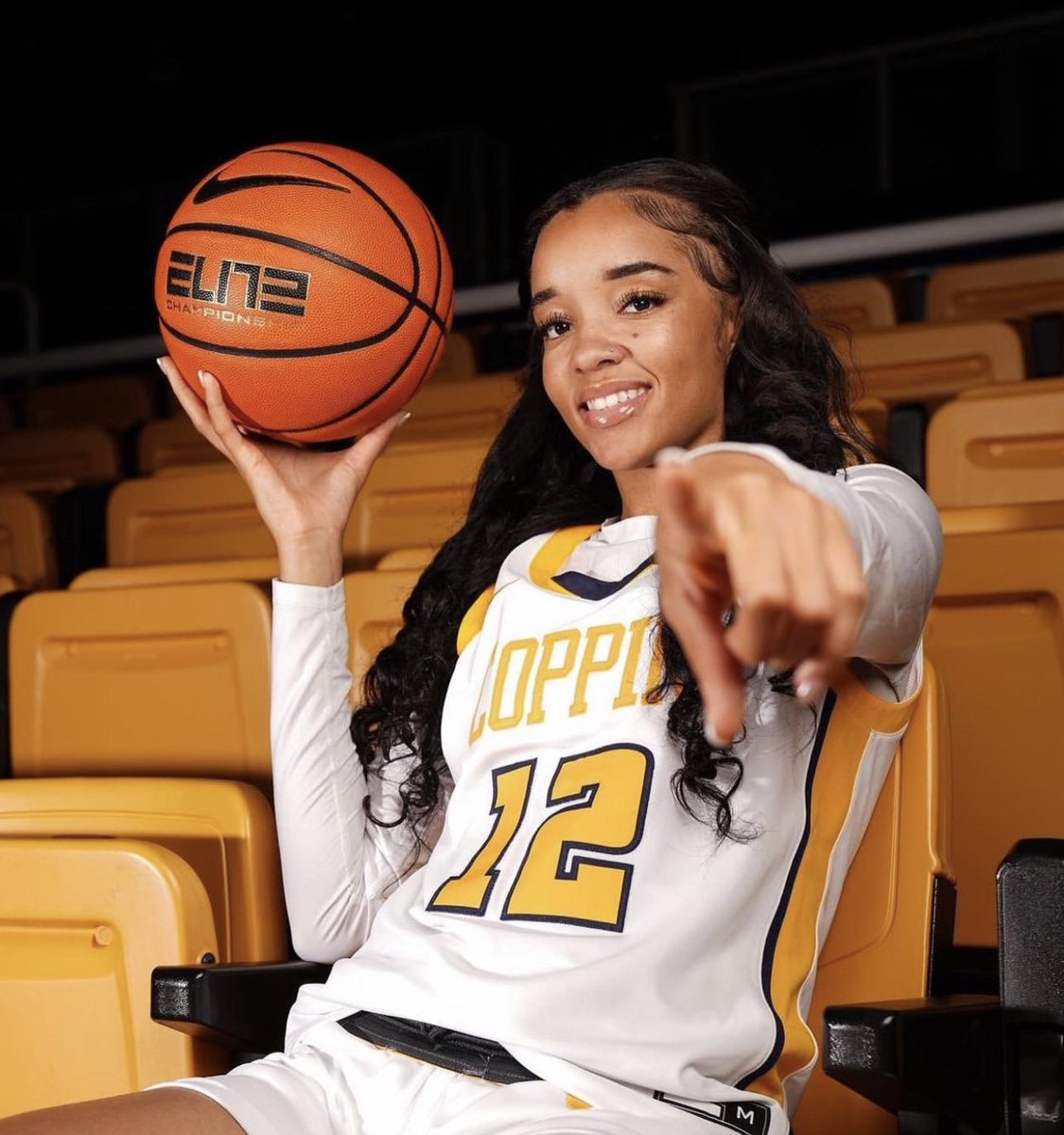 Faith Blackstone (6’0 G/Coppin State) has entered the transfer portal:

2023-24 stats ➡️ 11.8 PTS | 4.3 RBS | 1.1 AST

⭐️22 PTS | 5 RBS | 2 AST vs FIU
⭐️19 PTS | 8 RBS | 2 AST vs Syracuse
⭐️16 PTS | 6 RBS | 1 AST vs Duke
⭐️15 PTS | 3 RBS | 2 AST vs Pittsburgh
⭐️10 PTS | 2 RBS |