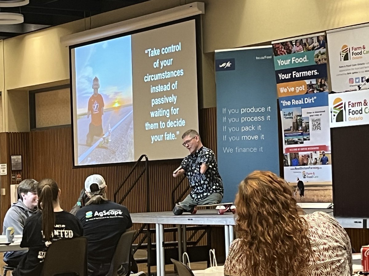 Great words to live by “Take control of your circumstances instead of passively waiting for them to decide your fate.” Inspirational evening with Chris Koch ⁦@IfICan79⁩ ⁦@FarmFoodCareON⁩ ⁦@FCCagriculture⁩ ⁦@OntarioFarms⁩