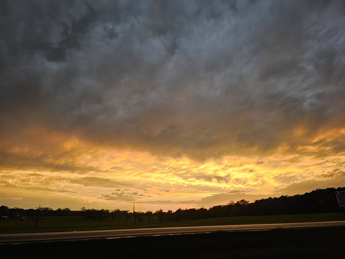 Beautiful sunset this evening. Off to Ohio for more chasing