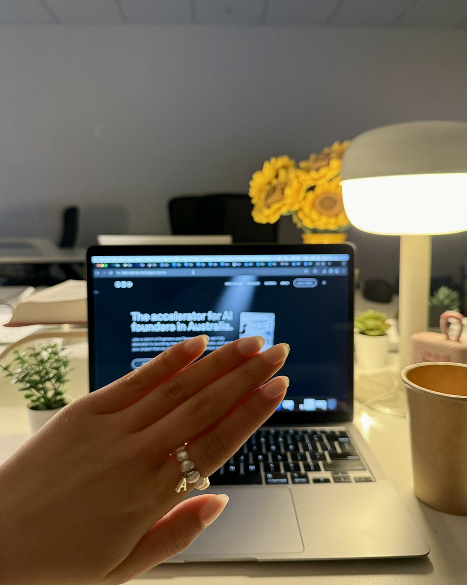 Something epic launching soon with some amazing people at Build Club!! 🤩

W/ <a href="/laurenjcapelin/">LCap⚡️</a>