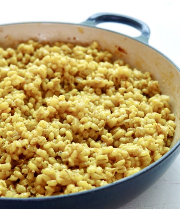 Nigella_Lawson's tweet image. #RecipeOfTheDay is Saffron Orzotto, a golden, sustaining, no-stir take on risotto, made with barley rather than rice. I love it with roast vegetables or grilled chicken thighs, but it can happily accompany anything you’d like it to! nigella.com/recipes/saffro…