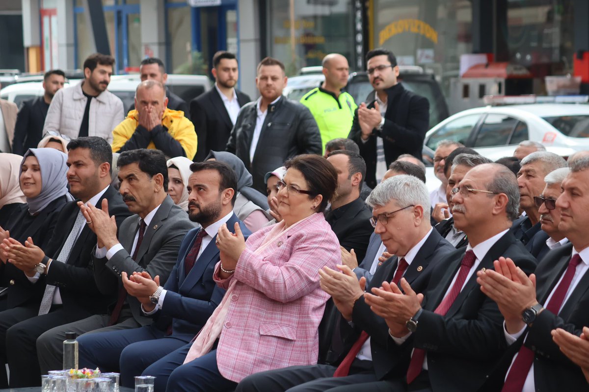 📍Osmaniye AKPARTİ İl Başkanlığı Bayram o bayram ola… Teşkilatımızın her kademesinde geçmişten bugüne görev alan yol arkadaşlarımızla bayramlaştık.