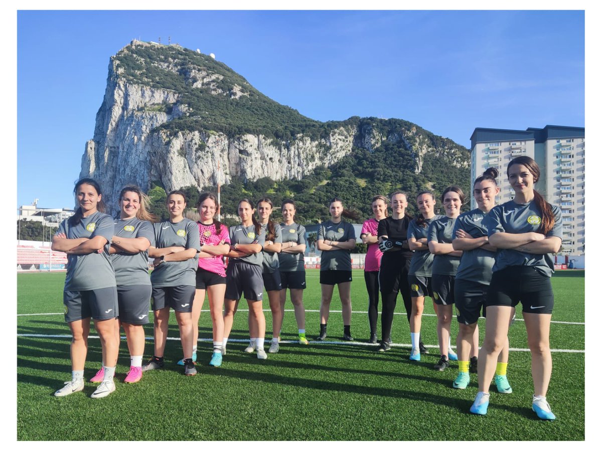 Lynx Ladies Squad 2023/2024 💛⚽️

A great training session for our ladies today on the main pitch at Victoria Stadium!

One Family💛

#weliveforever #onefamily #lynxfc #lynxladies #football #gibraltar