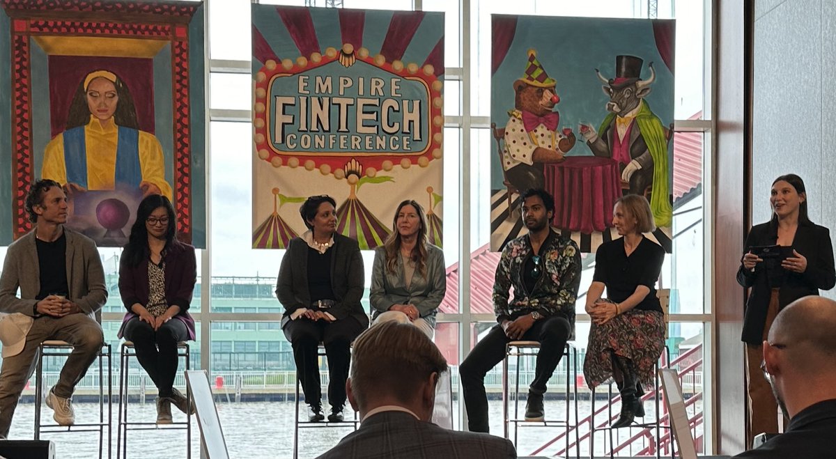 Oh look who won the Newlywed Game at <a href="/EmpireStartups/">Empire Startups</a> #fintech week🏆

<a href="/bkrish_da_ish/">Bharath</a> <a href="/JoinDenim/">Denim</a> our 🤝🤝 shined ⭐️⭐️