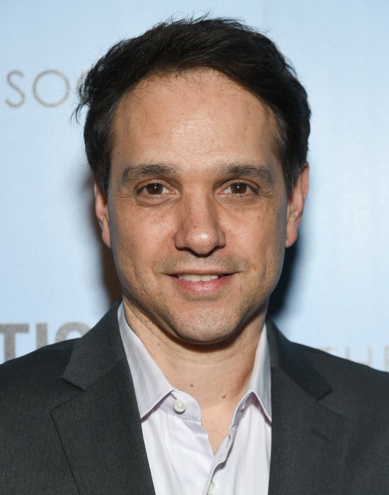 Roybattyforever's tweet photo. Ralph Macchio ya es más mayor que Pat Morita cuando apareció en “Karate kid”.
Supéralo. https://t.co/SlneJ4nksT
