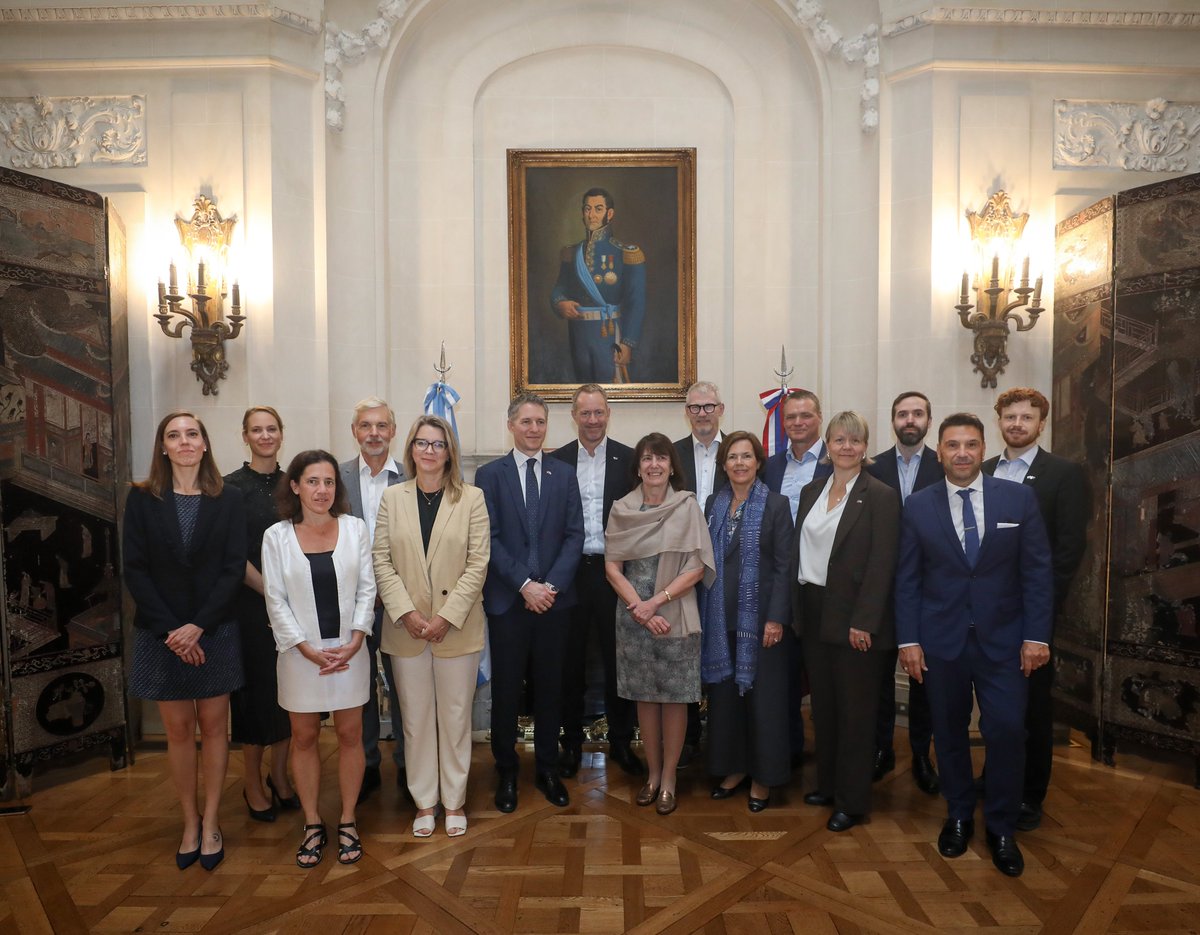 We welcomed Norwegian ambassadors posted in Latin America on the occasion of their working meeting in Buenos Aires. A great initiative of @NorwayenARG to strengthen ties also through the architecture of San Martín Palace, 🇳🇴 architect Alejandro Christophersen's masterpiece.