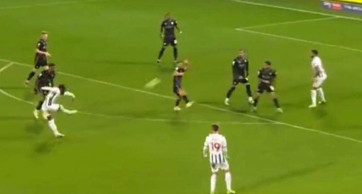 New York talk🔴⚪️ tweet media