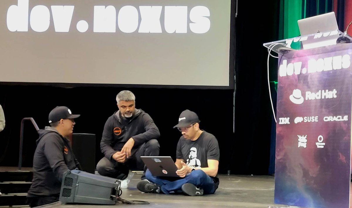 That's some Java Community power right there @vincentmayers @prpatel and @Sharat_Chander getting ready for the community keynote at @devnexus