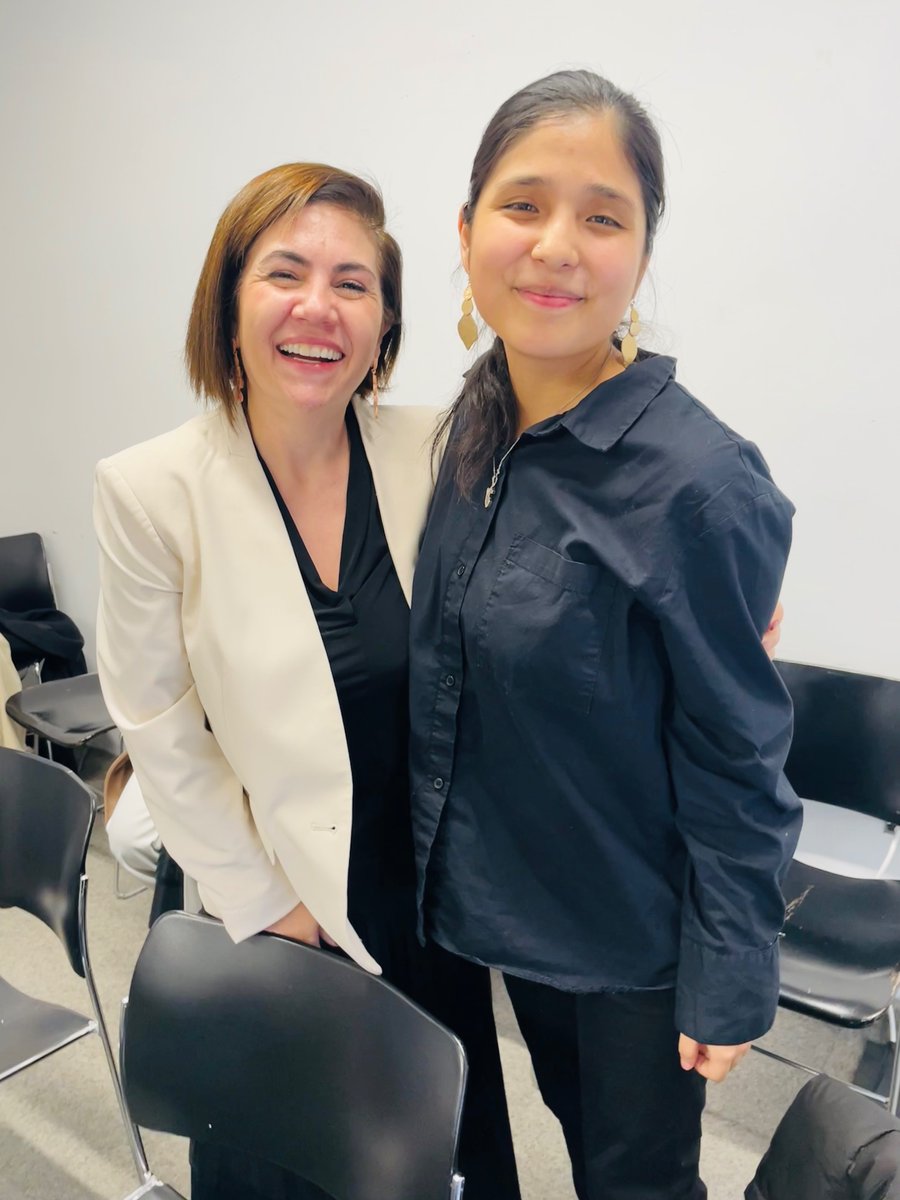 Attended @Danpeu_ masters’ thesis defense “Women Asylum Seekers, Care Infrastructures, and the Violence of Finding Shelter in New York City” advised by @hibabouakar. Such important and timely work! Keep an eye out on this soon to be Columbia PhD student 🇵🇪 @Pronabec @Columbia