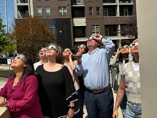 SignatureBankGA's tweet photo. Solar Eclipse 2024! A SUNsational Team Experience #SignatureBankofGA #solareclipse2024 https://t.co/XhZBkHwn8s