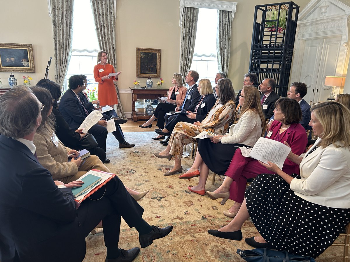 The US and the Netherlands have a robust trade and investment relationship. We are proud to say that over 1 million US jobs are supported by the economic ties between our countries.
We still have plenty of global challenges to solve together, &amp; we can always strengthen our ties.