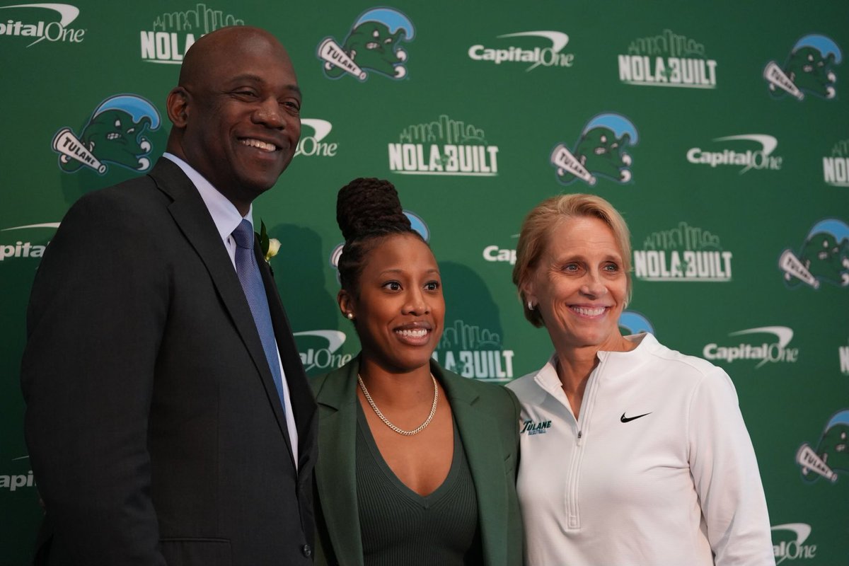 Yesterday was a great day for ⁦@GreenWaveWBB⁩ as we welcomed ⁦@AshLangford⁩ back home to ⁦@TulaneAthletics⁩! #RollWave #DWWD