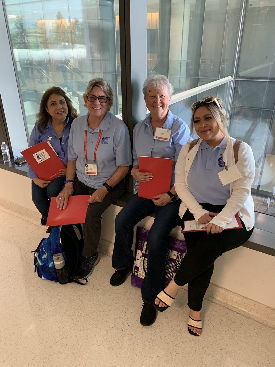 Today a group of @acscanca volunteers are in Sacramento for #CACancerActionDay talking to their lawmakers to build support for four cancer fighting bills.  Help amplify their voice by sending a message to your lawmaker: bit.ly/4cJsGqA
