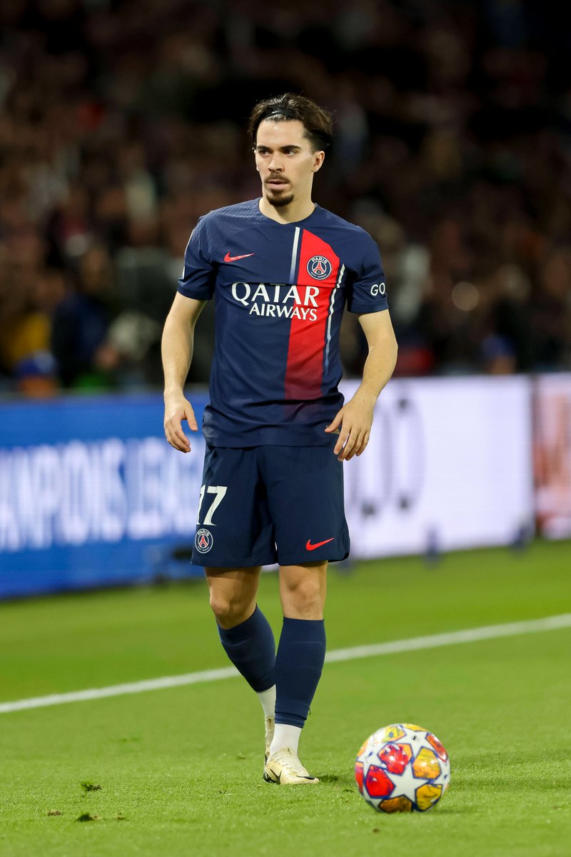 ⚠️ | QUICK STAT After Raphinha scored his first-ever #UCL goal earlier in the match, Vitinha has now done the same at the other end, netting his debut goal in what is his 23rd appearance in the competition. A quickfire double for PSG, as they now take the lead! #PSGFCB