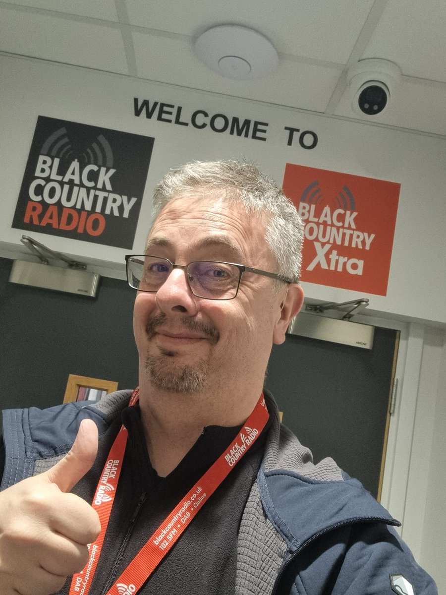 Sitting in for Jason on @WeAreBCR so I'm playing anything! Change my playlist! WhatsApp 01384 821025 | text BCR to 64446. Get Us On! DAB/FM/Alexa Launch Black Country Radio | blackcountryradio.co.uk ❤️📻