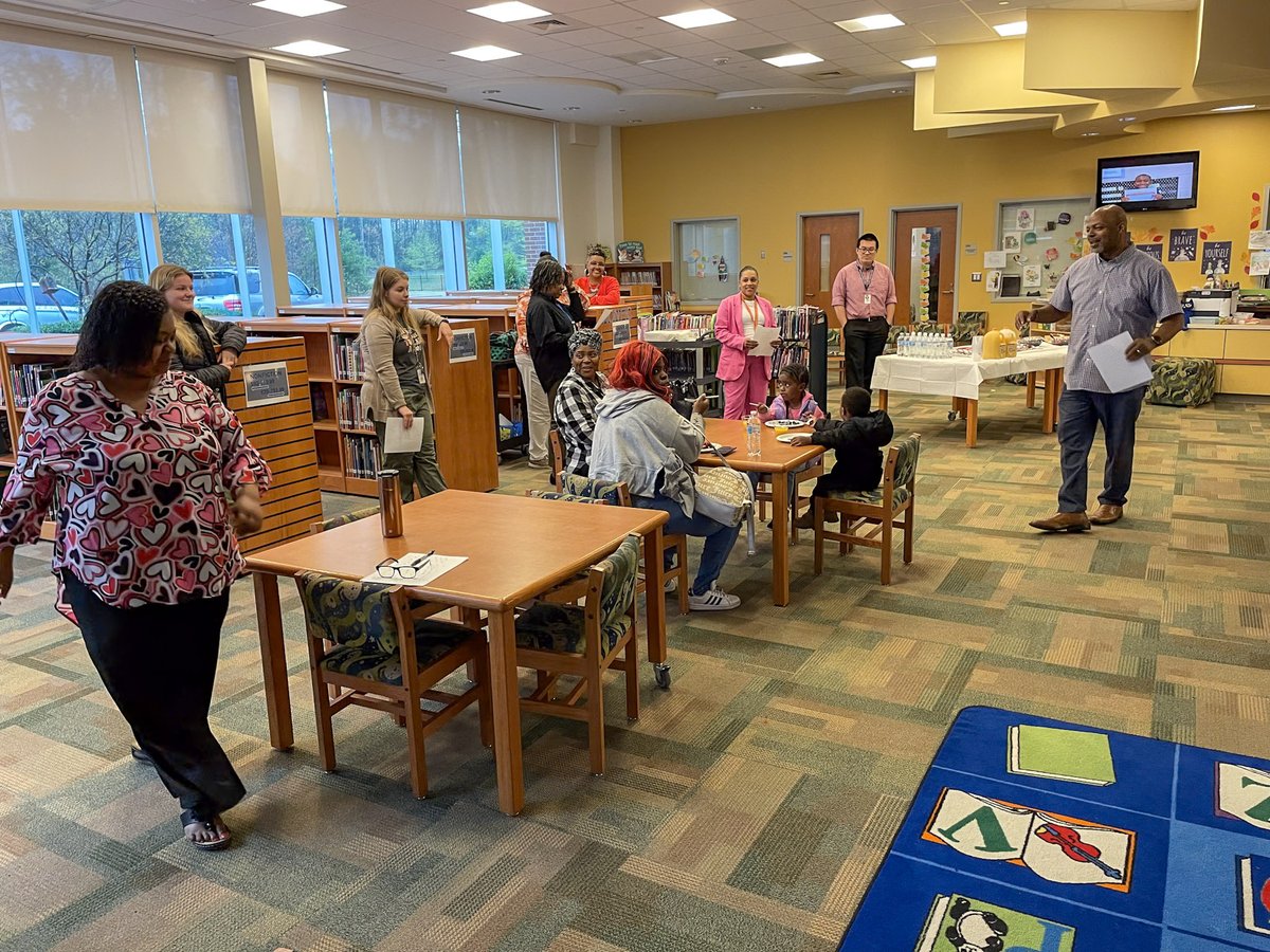 #GrowingInGCS | Rising kindergarteners are getting ready to grow in GCS! At our Kindergarten Kickoff, soon-to-be students and their guardians were introduced to their schools. While adults asked questions, children enjoyed their Kinder'garden' Grow Together coloring book. 🌱