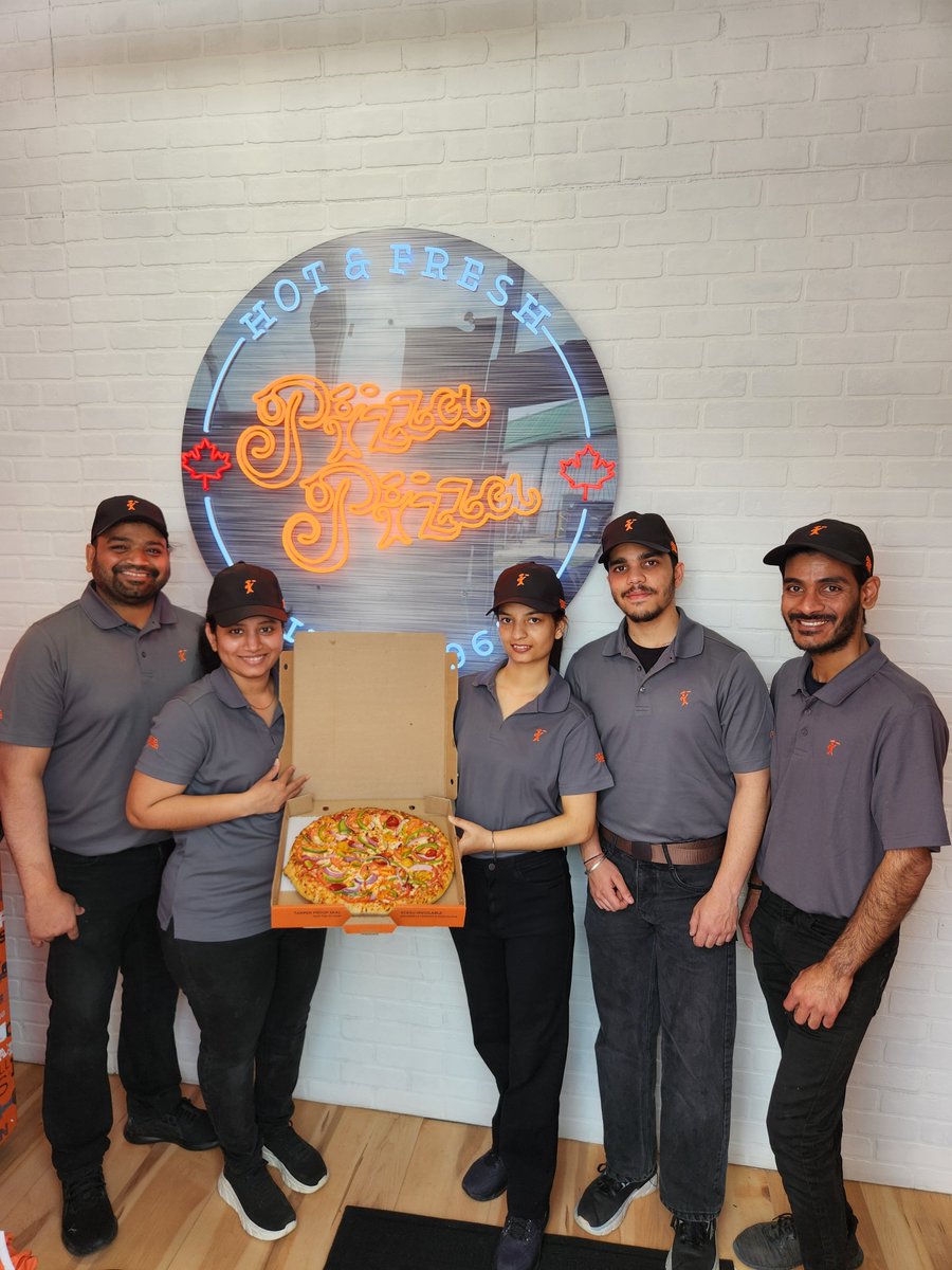 🎉We're now open in Chatham, ON! Congratulations to our franchisees Dev and Dhruvi 🍕🎉 Stop in for a slice at 595 St Clair St. in Chatham, Ontario 🍕🍕