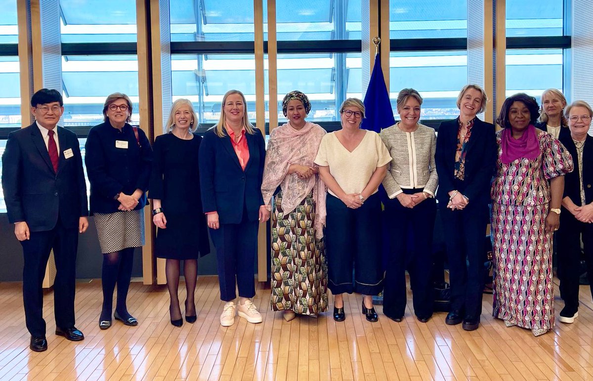 Inspiring HL dinner w/@UN-DSG🇺🇳@AminaJMohammed, #ECW's @YasmineSherif1 +education leaders, hosted by #EU🇪🇺Commissioner for @EU_Partnerships @JuttaUrpilainen. An honest+vibrant discussion on education in today’s 🌎& ahead of tomorrow’s #GlobalGateway High-Level Event on…