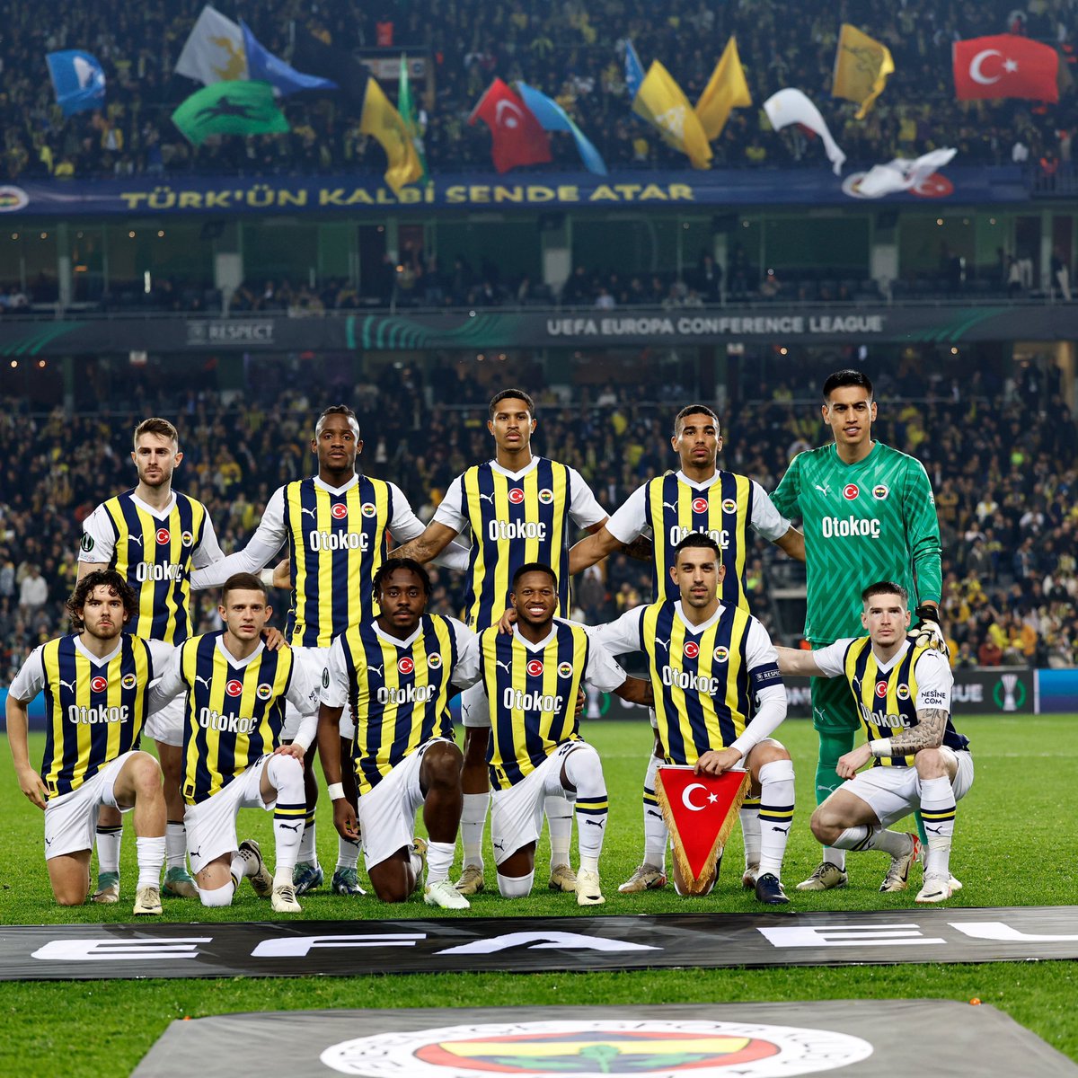 ÖLÜMÜNE SALDIRIN KUPALARI KALDIRIN #FenerinMaçıVar #Fenerbahçe #OLYvFB #UECL