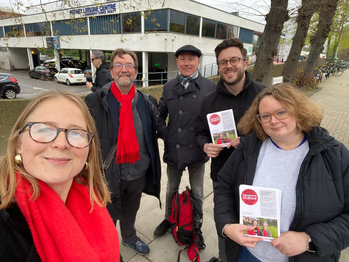 Thanks fo reveryone who was out in West Putney and Tooting Bec over the last three evenings (including Steve - not pictured), a bit cold, but a lot of warmth for Sadiq, Leonie and @Janeb9b.