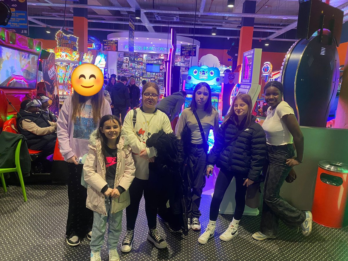 So we may have been having to much fun yesterday that much that we forgot to take photos of out two trips hehe!  

But our girls enjoyed a trip out to Laser Station and mini golf ⛳ & we remembered to capture the moment #funwithfriends #holeinone