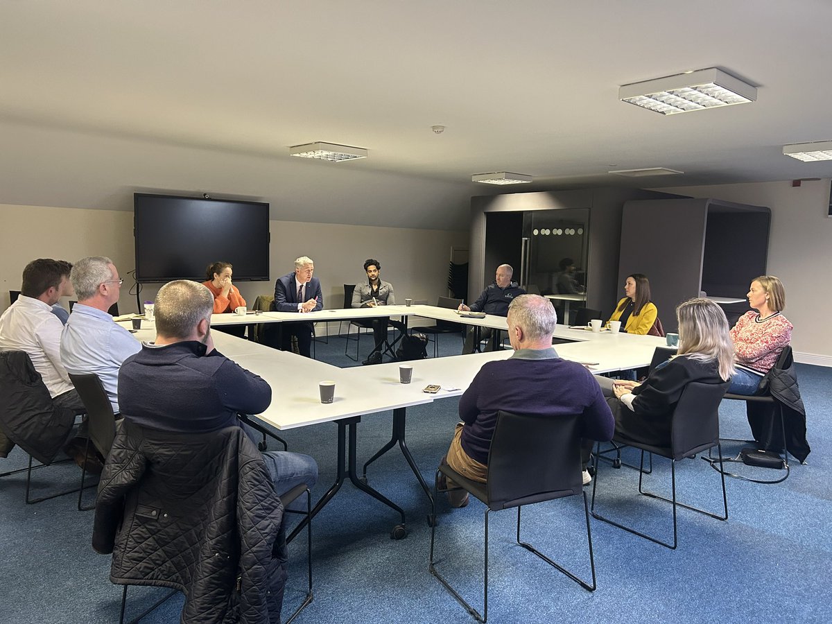 ✨ Nice to get back into the proper swing of networking by giving a 10 minute presentation at this morning’s County Kildare Chamber’s B2B meeting! 🤝 

#Networking #ElevateMarketing #Kildare #businesstobusiness