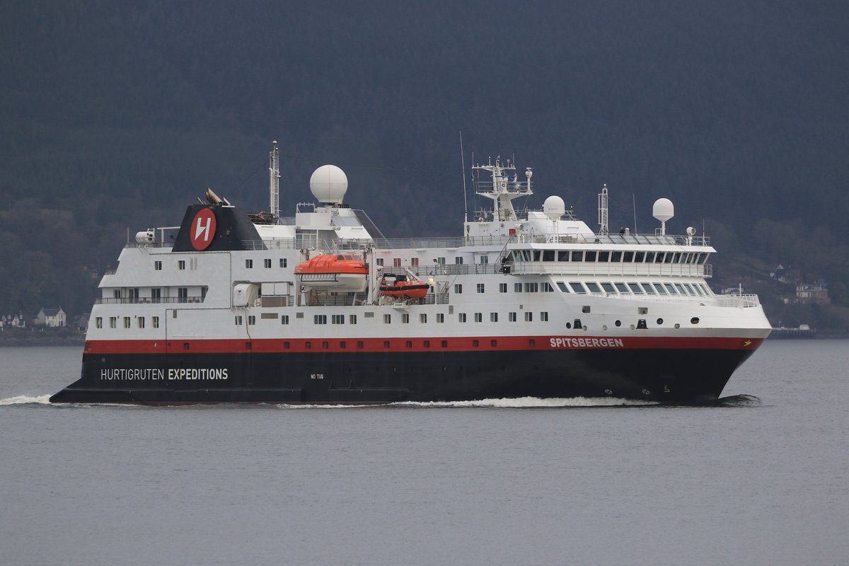 Spitsbergen passing Gourock this morning inbound for Greenock Ocean Terminal from Oban #shipping #cruiseships