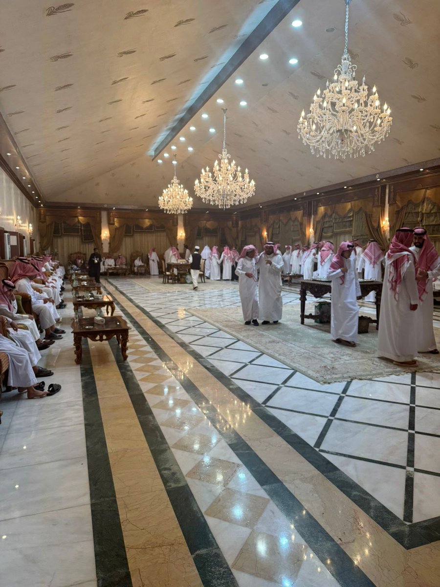 alashri11's tweet photo. عيد الفطر المبارك لعام ١٤٤٥هـ

عيد ال عشري من المنيعات من بني تميم في دار اولاد المنيعي بعشيرة سدير عند الشيخ عبدالله بن عبدالعزيز بن هديب ال عشري في مزرعة السالمية 

كل عام وانتم بخير https://t.co/ObeMZ77LuU