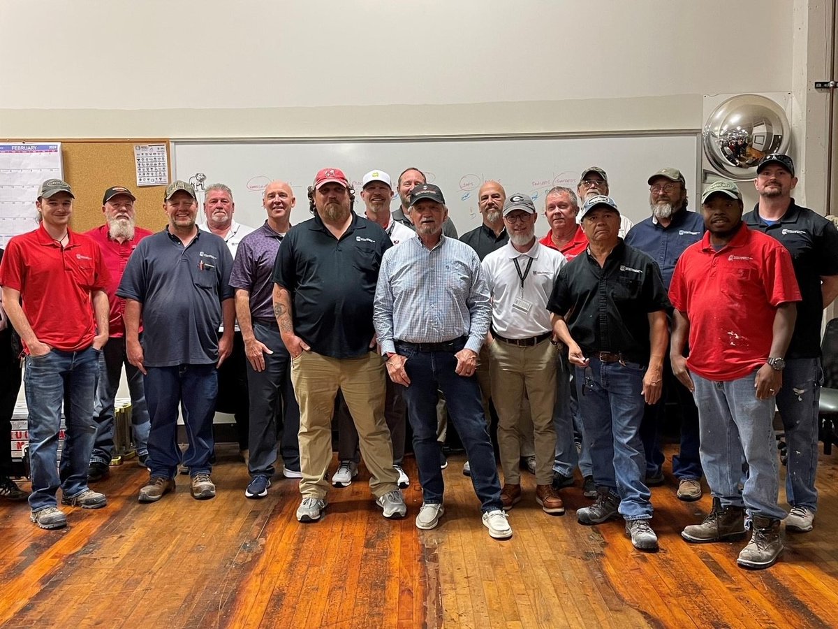 UGAMaintenance's tweet photo. Congratulations to Bill Bailey, Structural Maintenance Manager on his retirement! Thanks for 16 great years! FMD will miss you. https://t.co/NAofOEDpxA