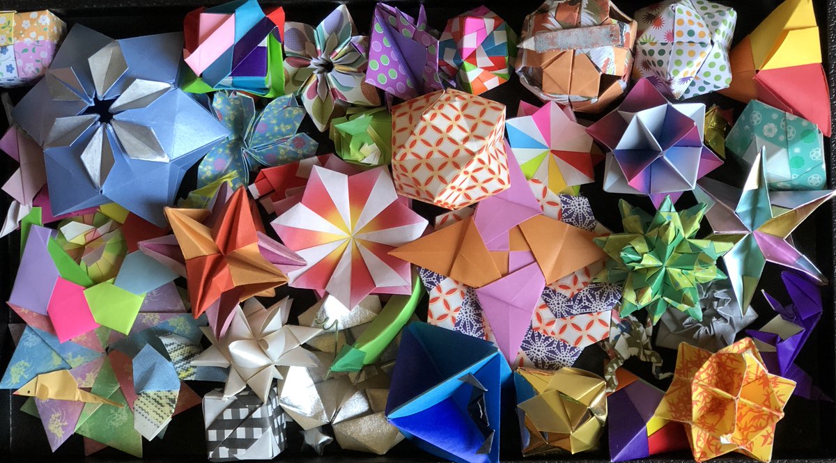 Friday afternoons, grab your origami paper and fold a seasonally extravagant design with expert Kathleen Sheridan! Register at momath.org/folding-fridays.