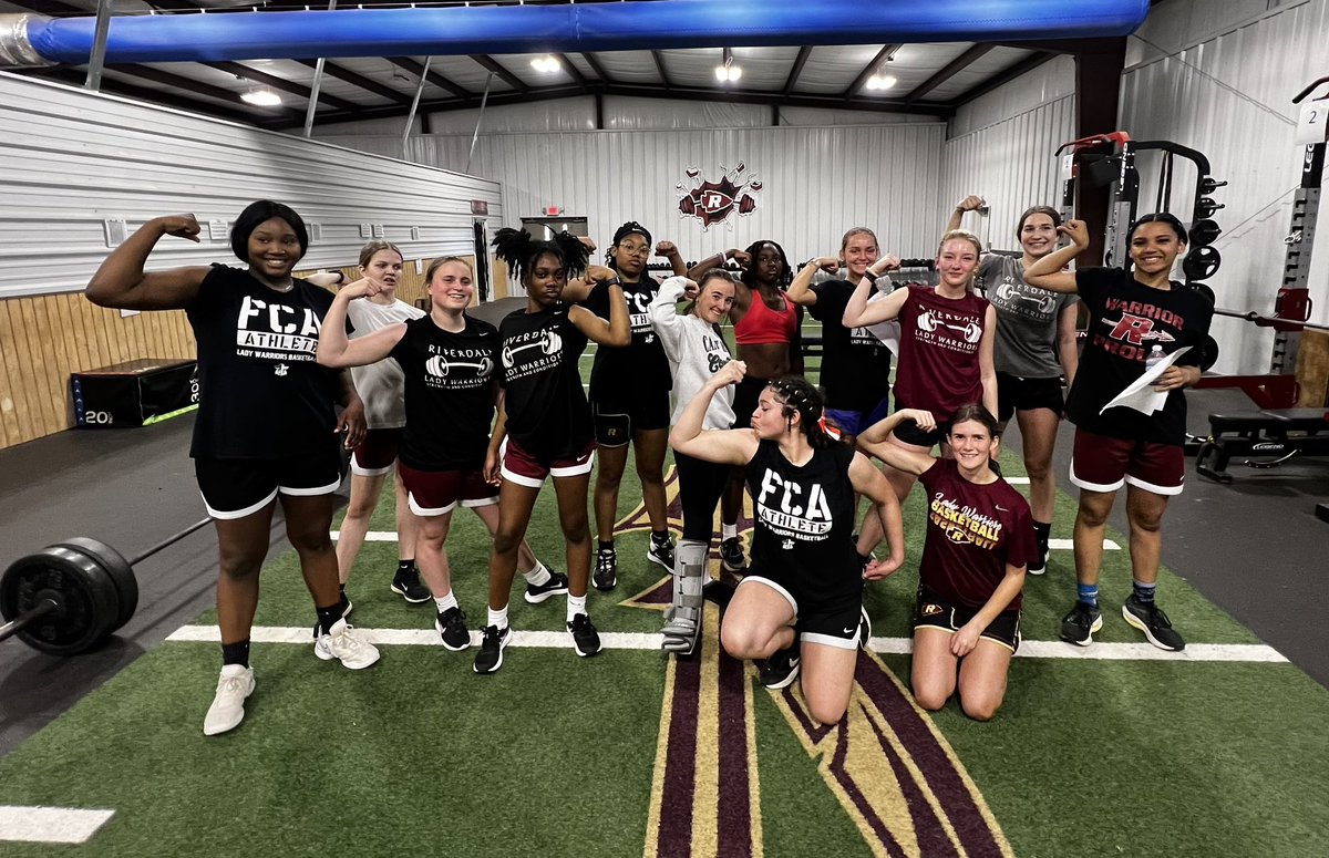 Lady Warriors are working hard this spring #LetsGetBetter <a href="/RiverdaleLW/">Riverdale Lady Warriors Basketball</a> <a href="/RiverdaleHighTN/">Riverdale HS</a>
