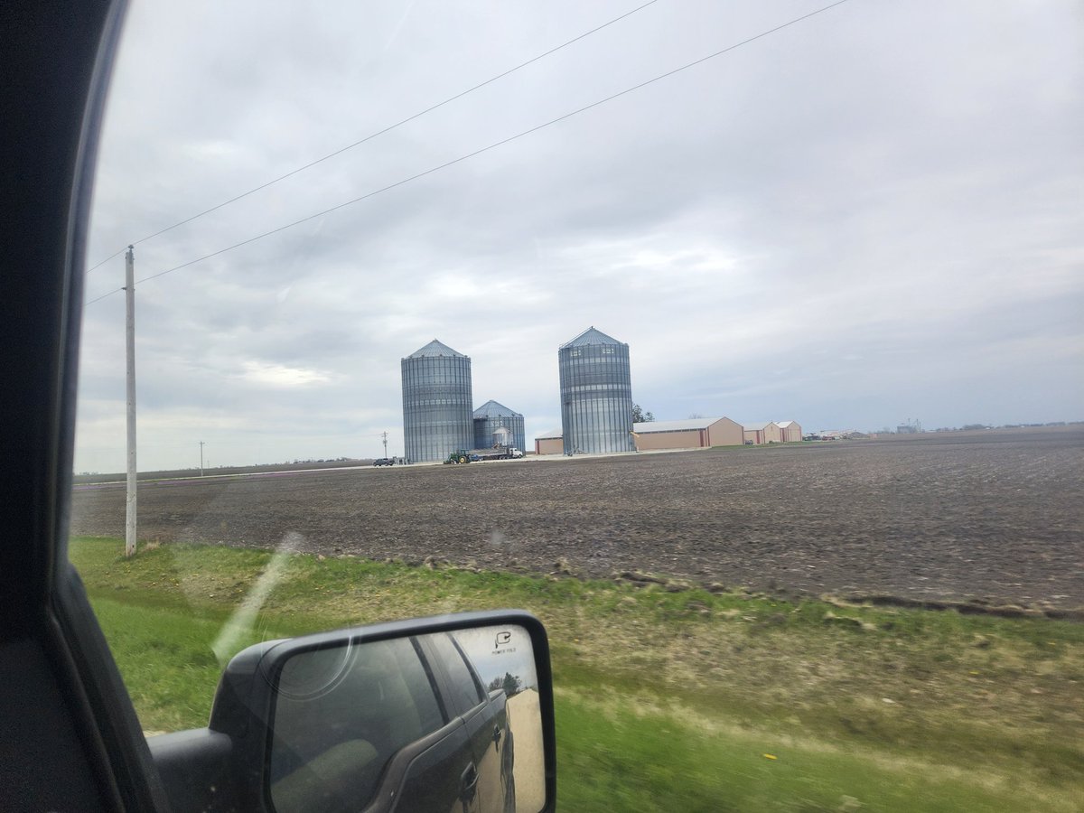 Twin towers of Iroquois County