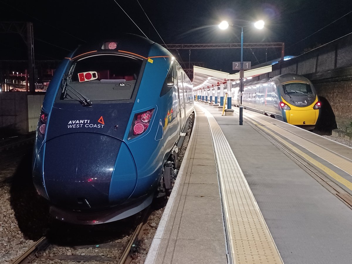 The old and the new side by side at Crewe. 390 Pendolino and 805 Hitachi.