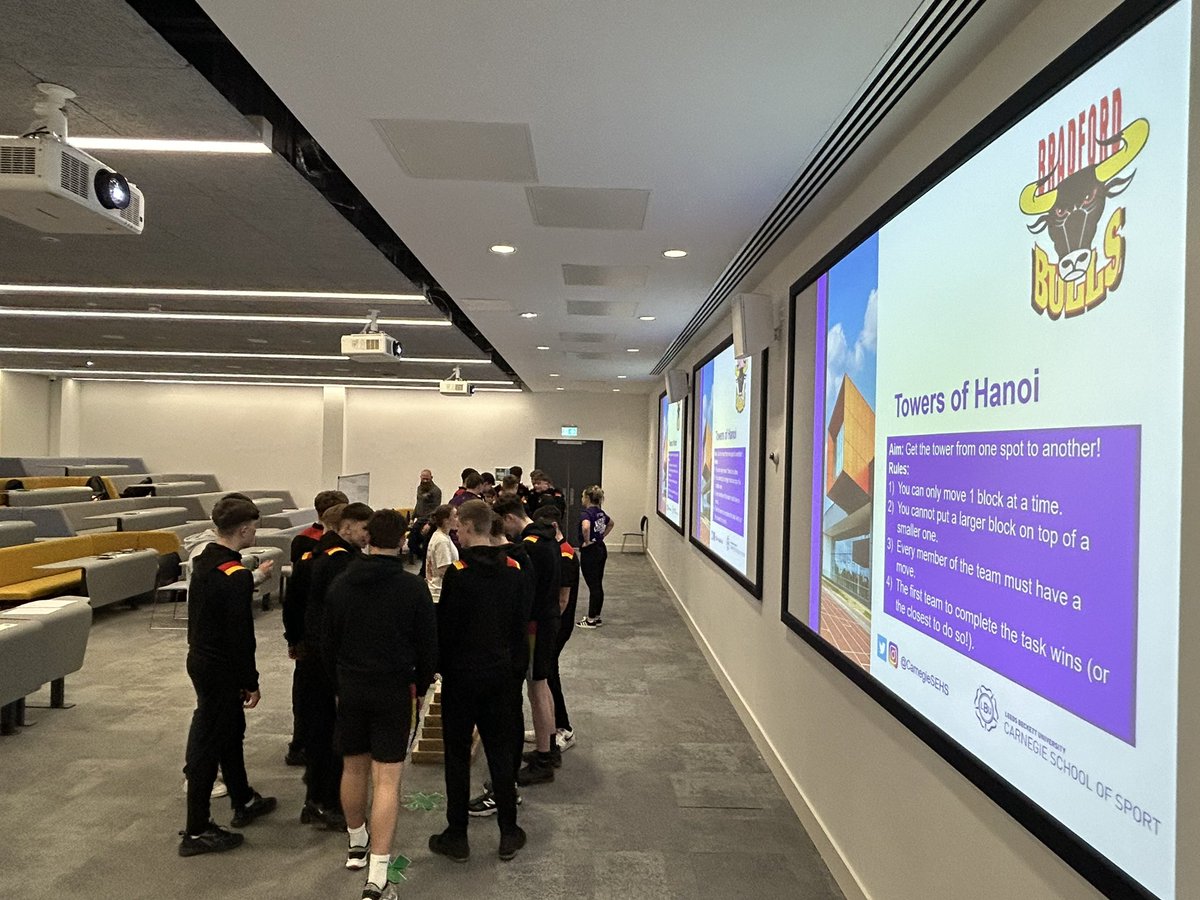 Great evening with the @OfficialBullsRL scholarship squads with our 3rd evening of Sports psychology and nutrition education, big thanks to @CarnegieSEHS @leedsbeckett for hosting us, some great take aways (not in the nutrition sense) for our players to use moving forward