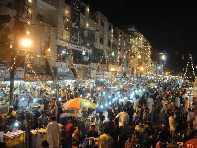 BeautyPakistani's tweet photo. Eid Celebrations in Pakistan. https://t.co/ZerbwwRGdl