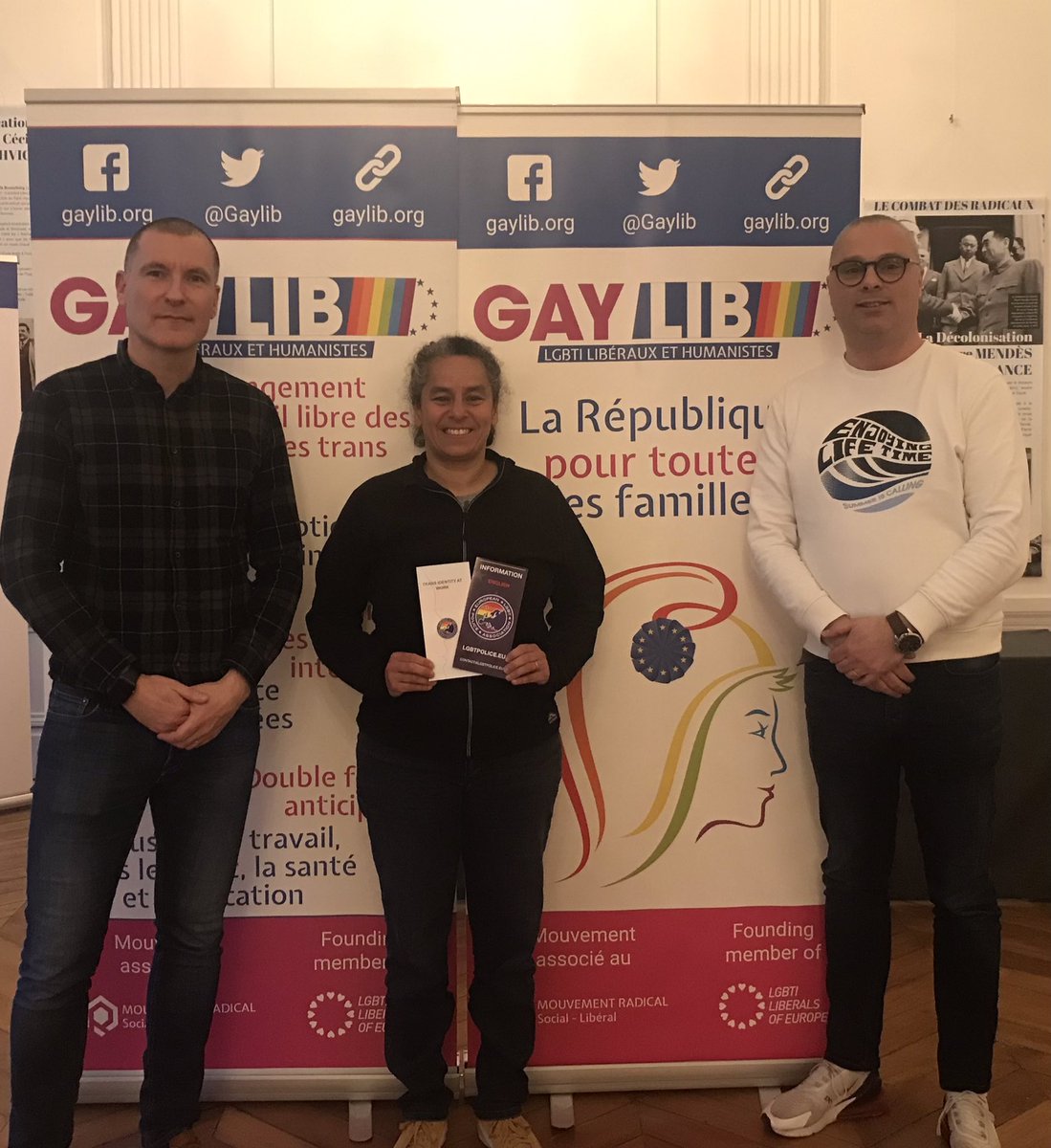 👮‍♂️GayLib received @lgbtpoliceeu network 🇪🇺 of police officers #LGBT
Fruitful exchanges about their work & organisation,our action in @LGBTI_Liberals,the necessary EU harmonisation of
✅police officers & judges training
✅good practices to receive & take care of LGBTphobia victims