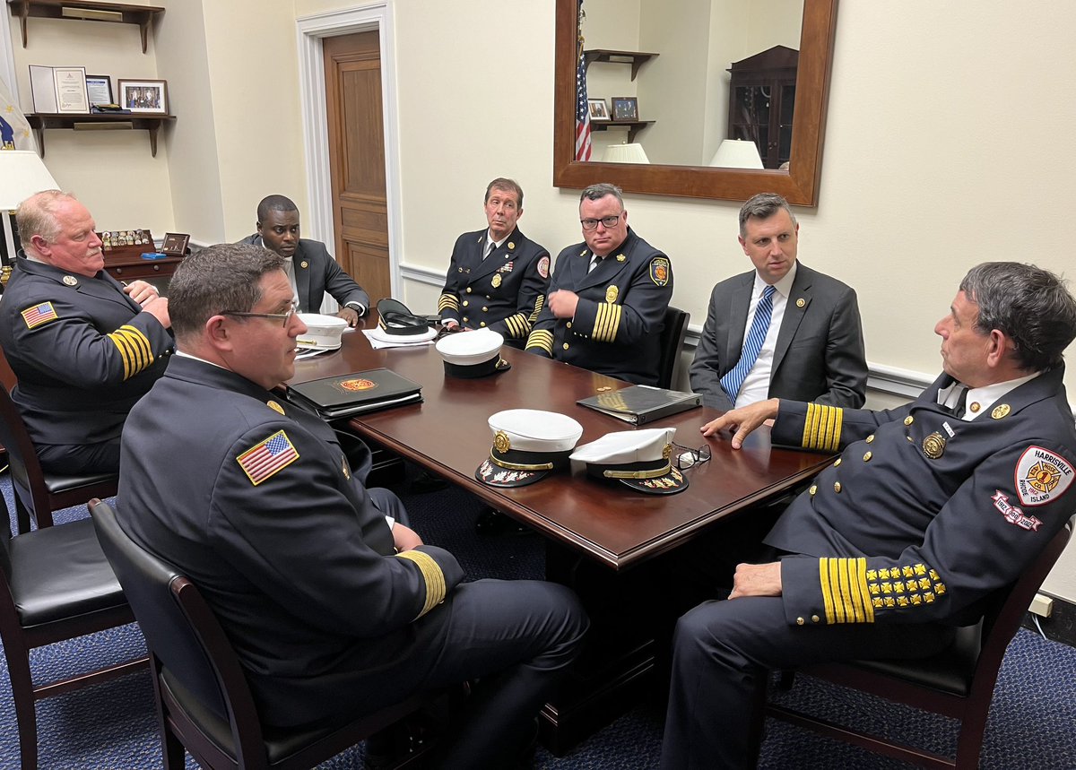 Always great to see the RI Association of Fire Chiefs in DC for a productive meeting with @RepGabeAmo and me. Firefighters are heroes in every sense of the word, and I will always fight for them in Congress.