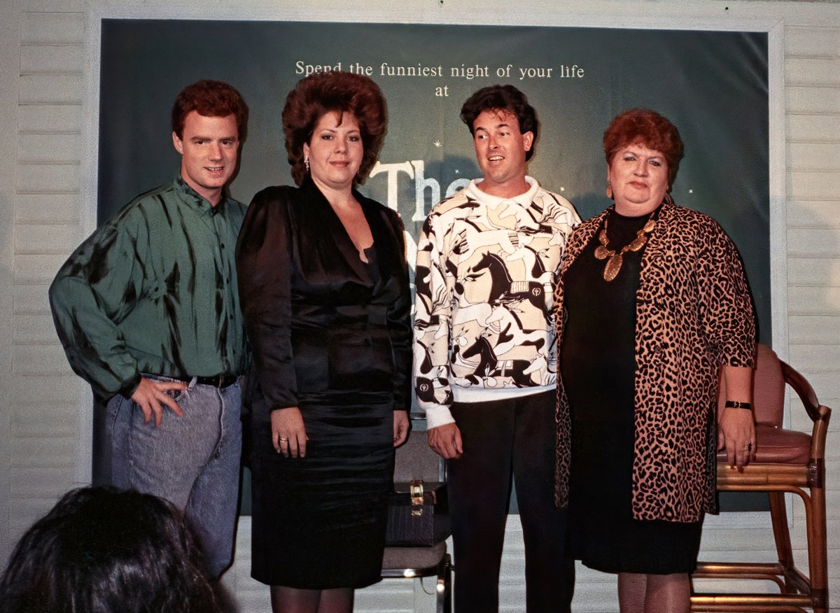 ChipChinery's tweet photo. March 27-31, 1990 – Comedy Zone – Orlando, FL
Chip Chinery (1stFeature), Bernadette Carter (Opener/Emcee), Ken Evans (Headliner), Sara Helms (2ndFeature) https://t.co/jH0kfyILvd