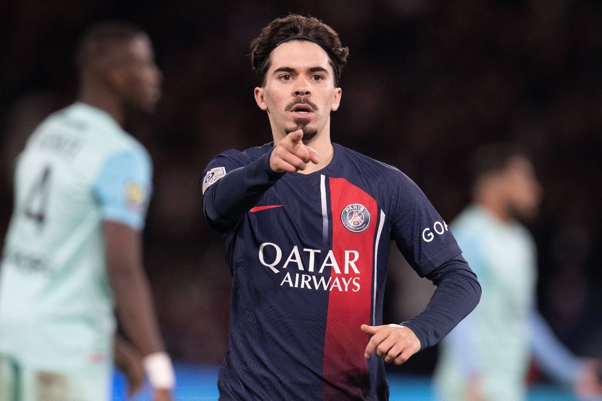 Vitinha 🇵🇹 não errou nenhum dos 82 passes que fez no jogo de hoje frente ao Barcelona 👀 

Masterclass 🪄