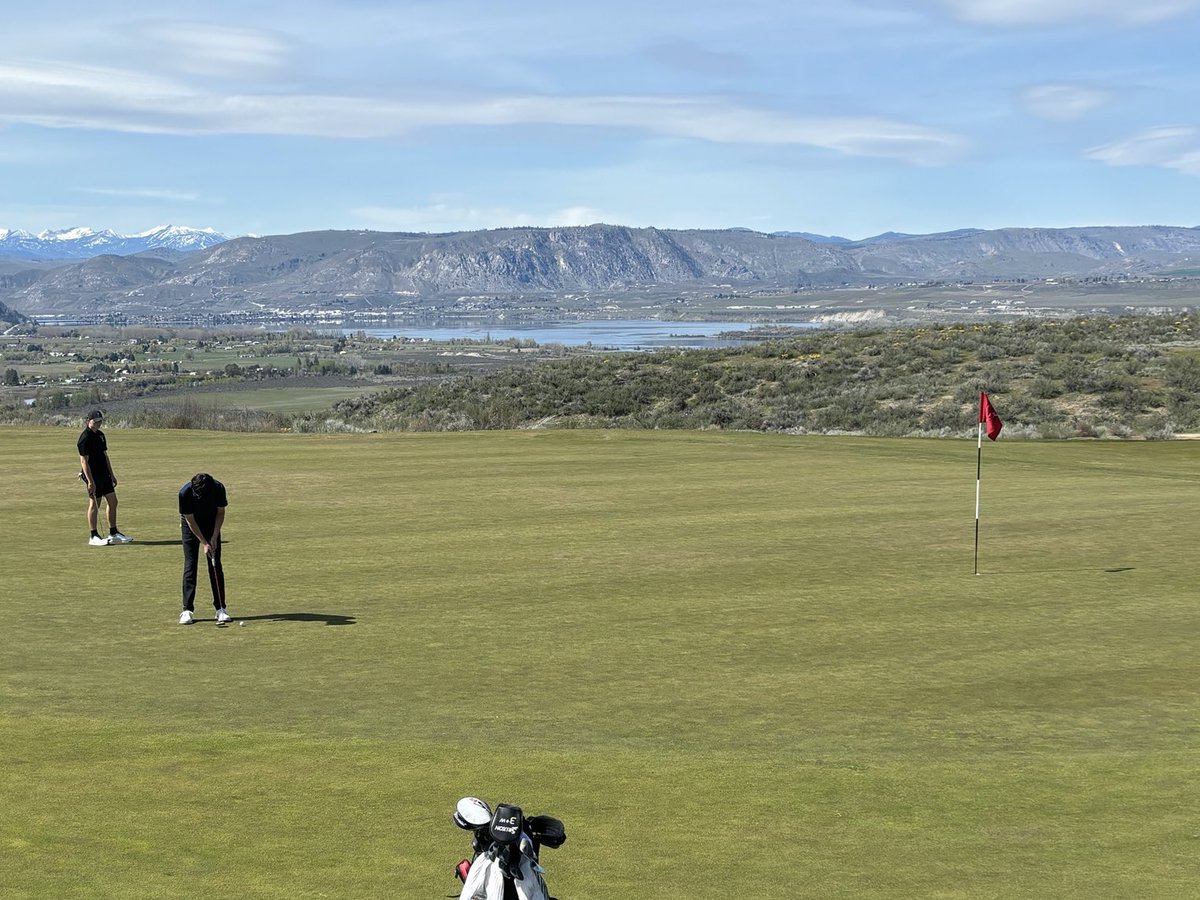 Liam putting on number nine at gamble