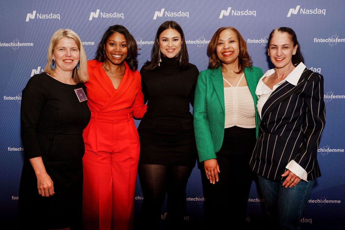 So grateful to <a href="/nicolecasperson/">Nicole Casperson</a>  for inviting me to speak at the Fintech Is Femme Leadership Summit.  My talk focused on the "Art of Asking and Not Waiting" - embracing the pivot and securing opportunities!

Loved meeting all the incredible women at the forefront of fintech!