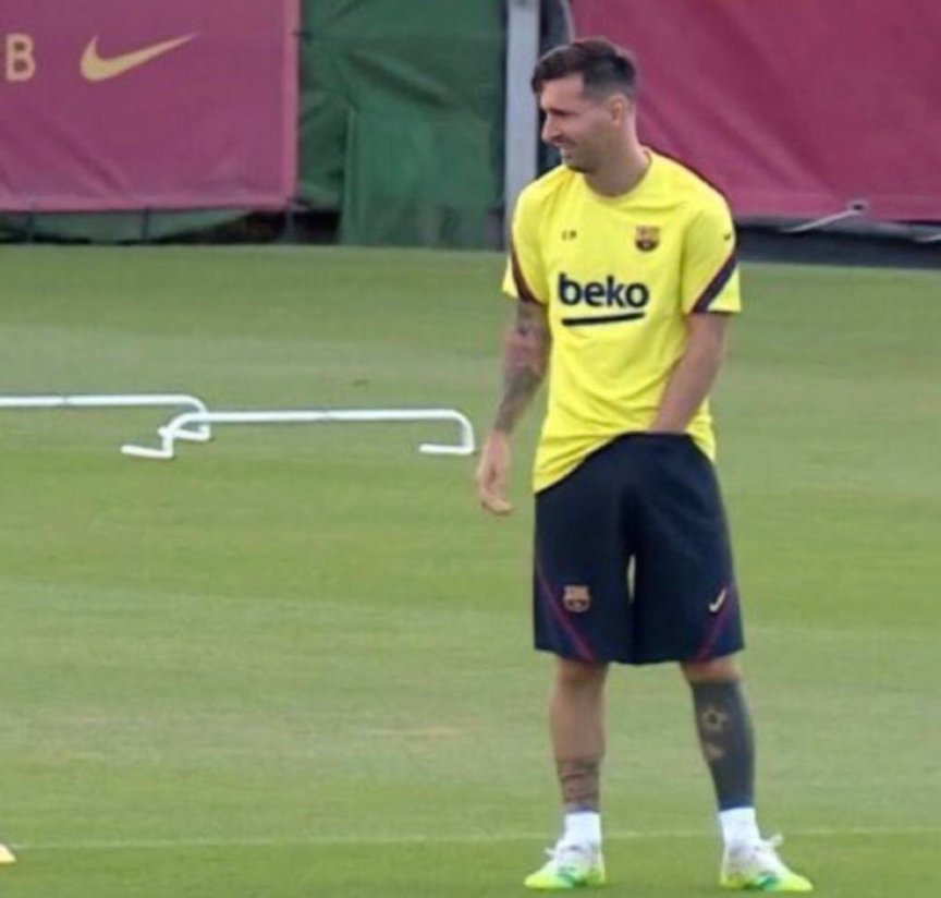 Messi holding something bigger than PSG: