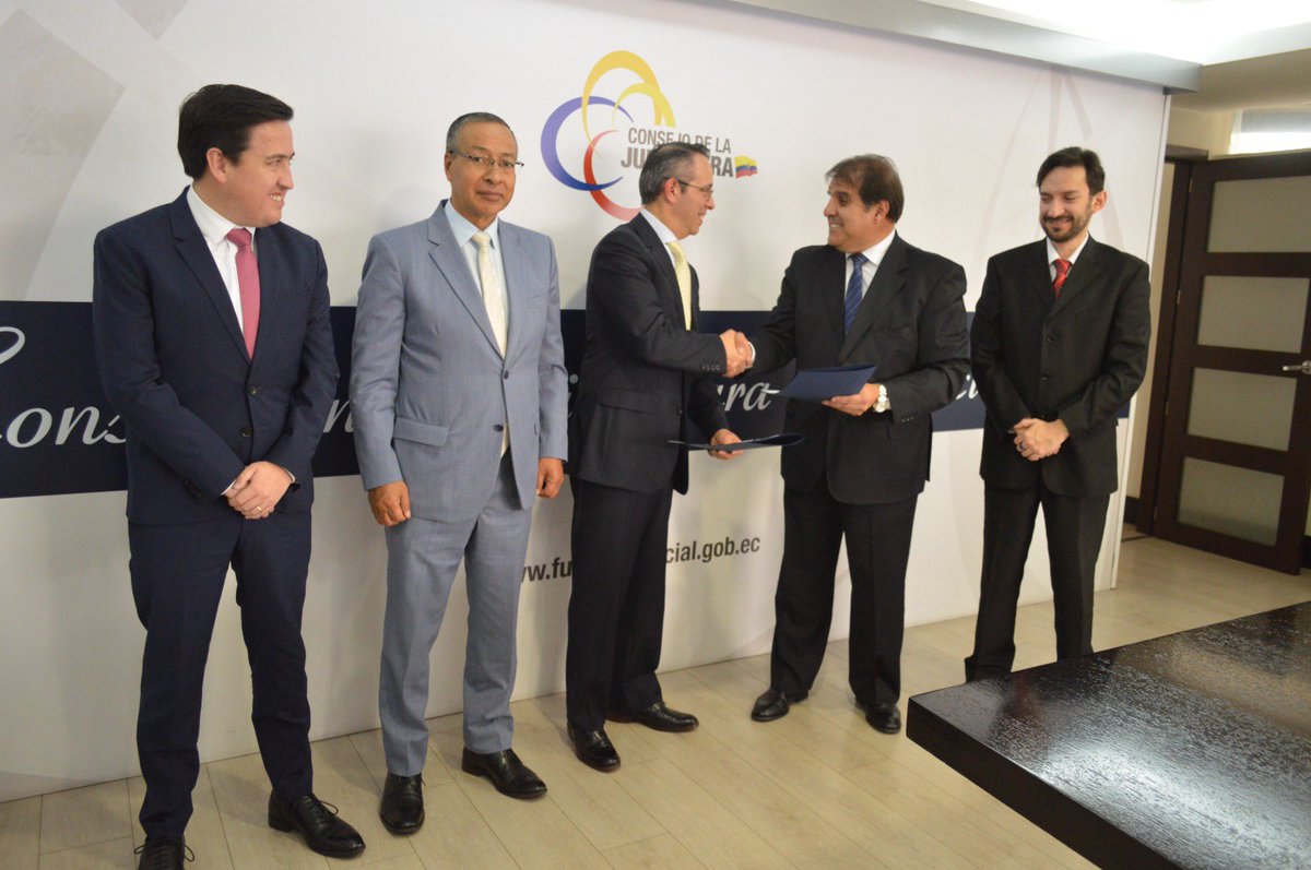 Instituto Ecuatoriano de Arbitraje tweet media
