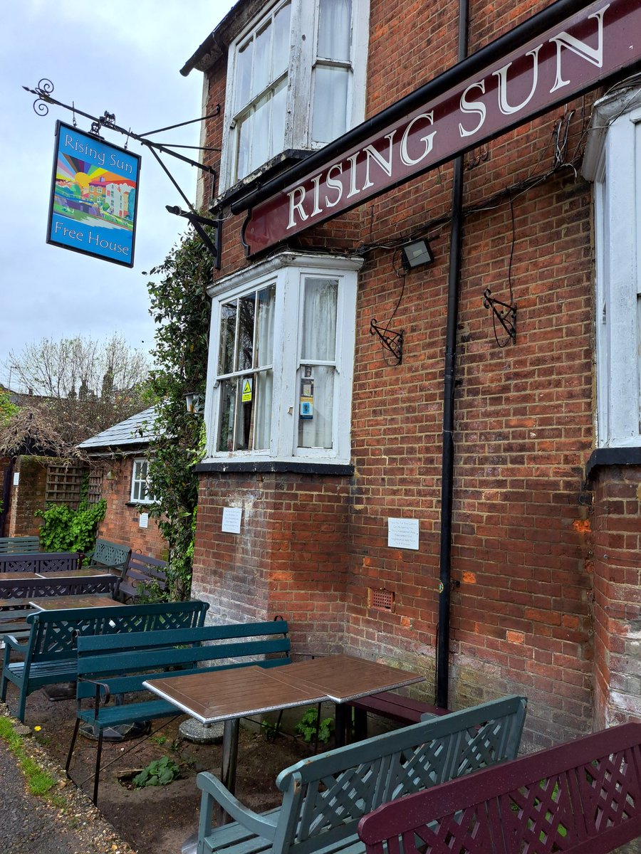 Lovely catch up over @StAustellBrew Cornish Bitter with publicans Mark & Nigel @TheRiserBerko, canalside multi award winning gem. Sadly still being harried by licensing authority & Canal Trust over technicalities on outside seating & drinking. One to follow.