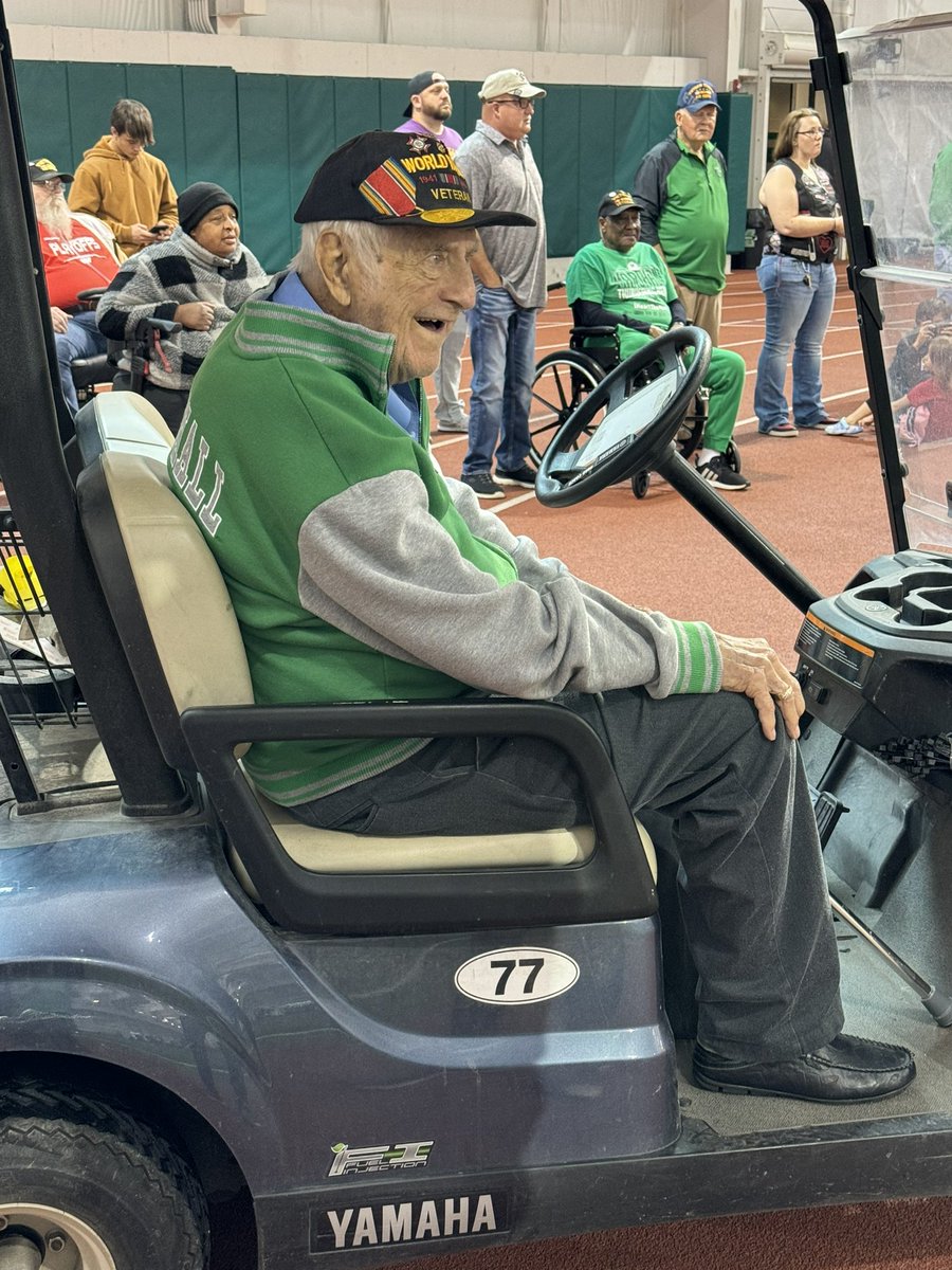 🇺🇸 𝑻𝒉𝒂𝒏𝒌 𝒚𝒐𝒖, 𝑽𝒆𝒕𝒆𝒓𝒂𝒏𝒔!🫡 A special day as we celebrate Veterans Appreciation Day at practice! So honored to have World War II veteran Keith Harrison speak to our team at 97 years young! #WeAreMarshall #SaluteOurHeroes
