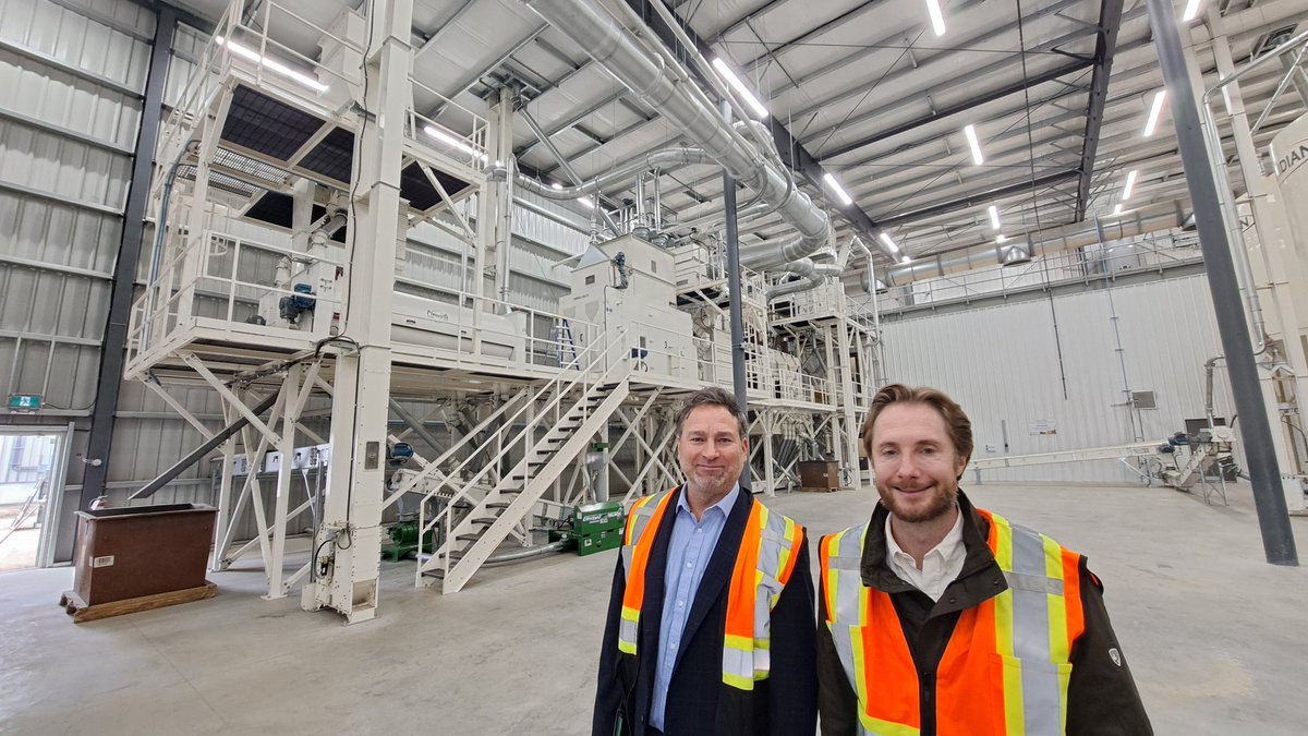 These guys! Thank-you Cory Baseraba and Erik Dyck of @BrettYoungSeeds for a great tour of the new NorthCore facility today. Stay tuned to @SeedWorldCAN for the story!