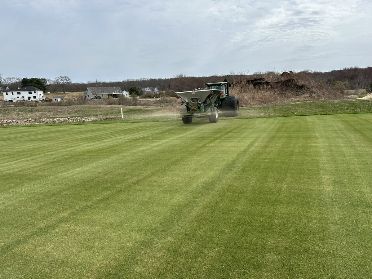 @SodcoTurfFarm we top-dress our Pure Distinction greens height bentgrass sod so it gets treated like it will on your golf course; so it’s ready to play on quicker.