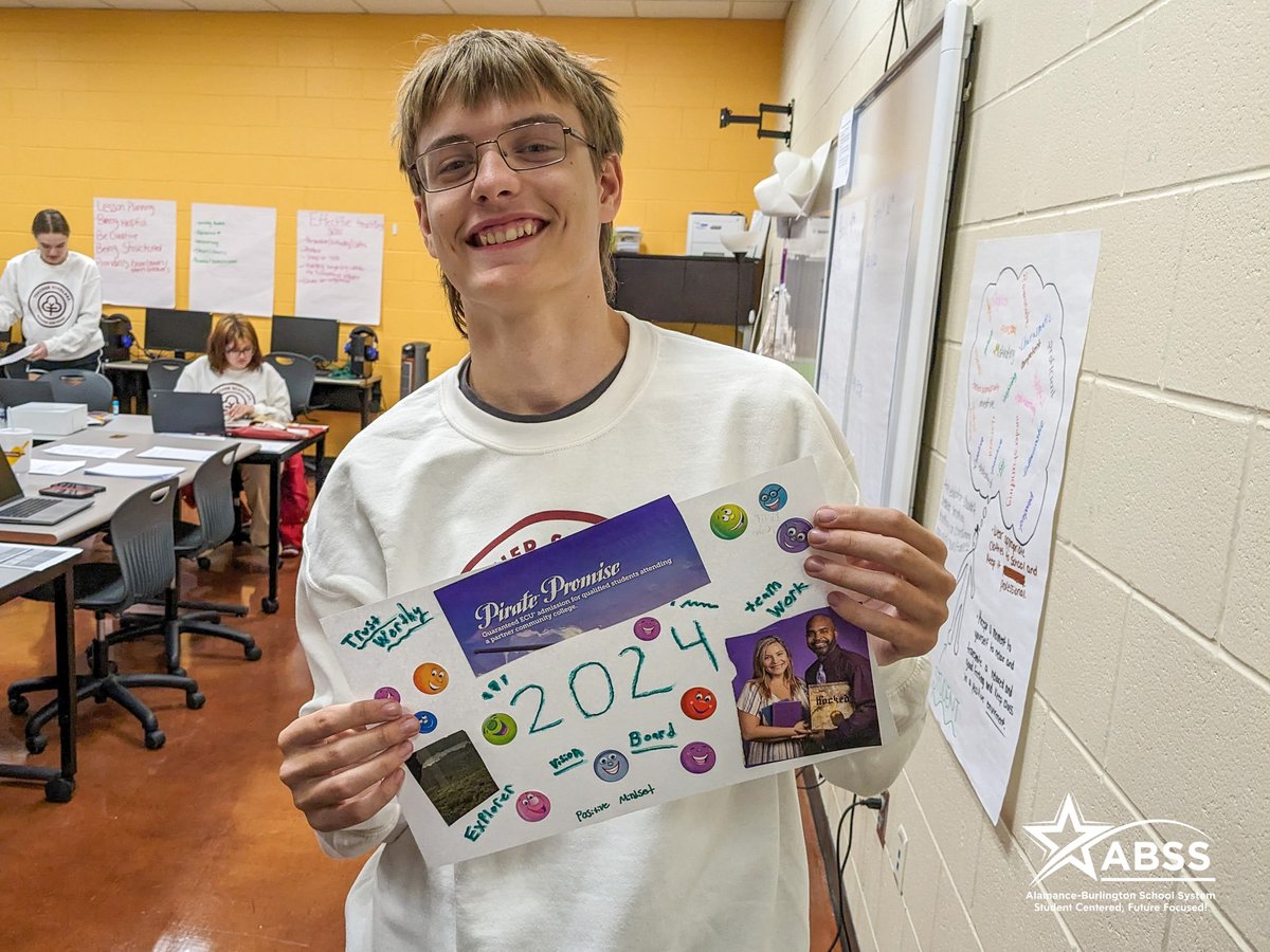 💫 A new journey has begun - These future educators kickstarted their journey today in the Teacher Scholars program touring facilities, creating vision boards, and registering for classes to prepare for teaching careers in ABSS through hands-on experience! 🙌