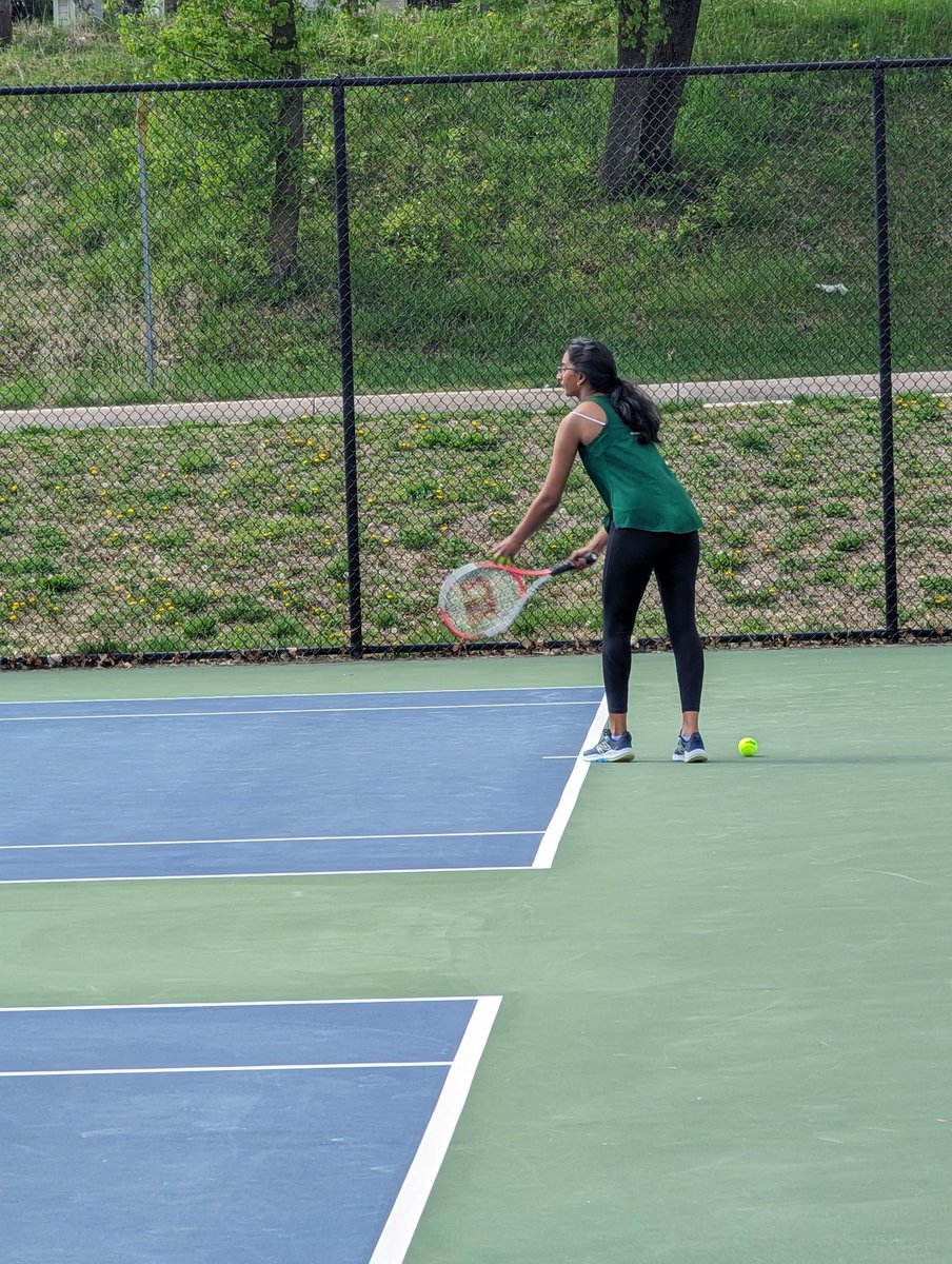 The Lady Hornets gain another "W" over Paint Branch! 💚🎾🤍 <a href="/DHS_Principal/">Kurt Schneider</a> <a href="/dhshornetsAD/">Cliff Elgin</a>